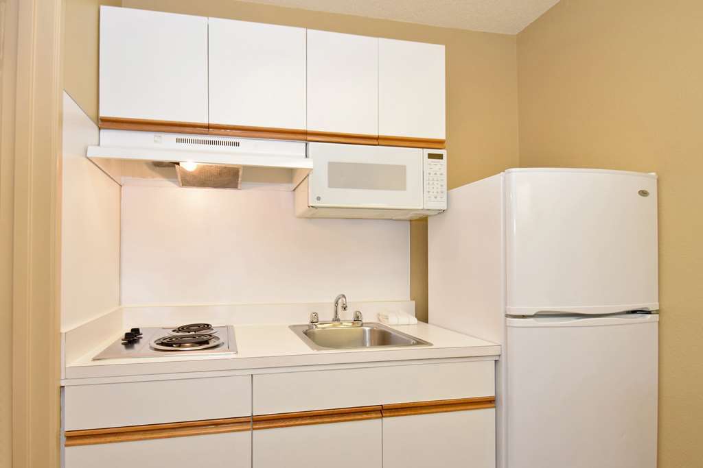 Extended Stay America Select Suites - Durham - University - Ivy Creek Blvd Habitación foto